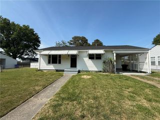 5628 Aurora DR, Virginia Beach, VA 23455