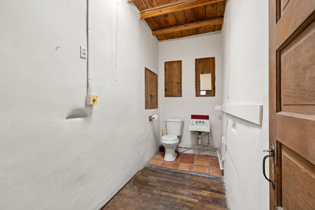 634 Canyon, Santa Fe, NM 87501