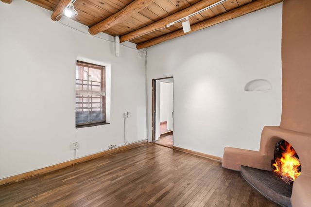 634 Canyon, Santa Fe, NM 87501