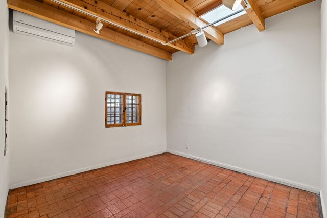 634 Canyon, Santa Fe, NM 87501