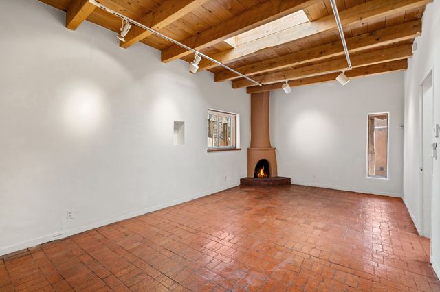 634 Canyon, Santa Fe, NM 87501