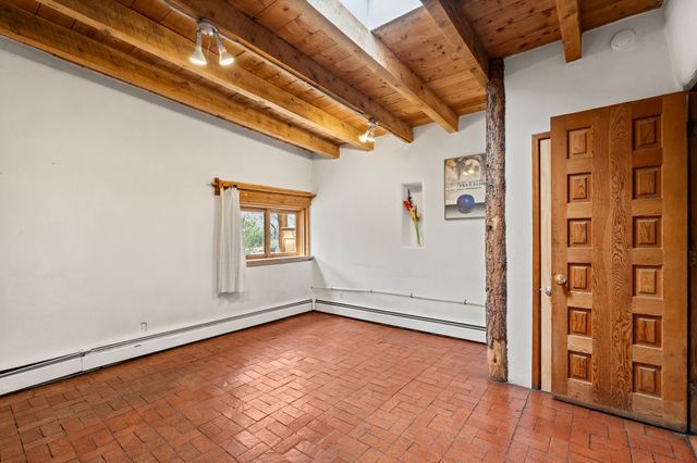 634 Canyon, Santa Fe, NM 87501