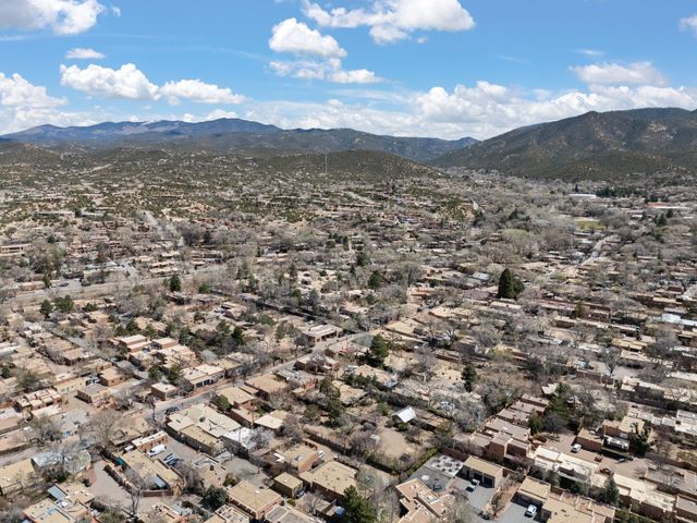 634 Canyon, Santa Fe, NM 87501