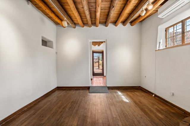 634 Canyon, Santa Fe, NM 87501