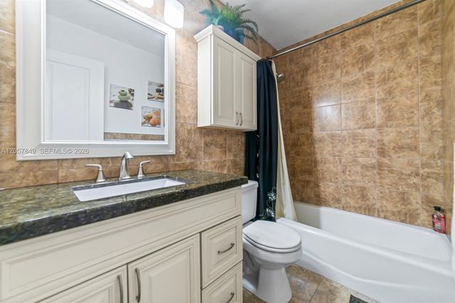 1818 Rodman St 4A, Hollywood, FL 33020