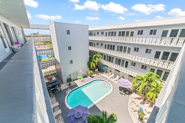 1818 Rodman St 4A, Hollywood, FL 33020