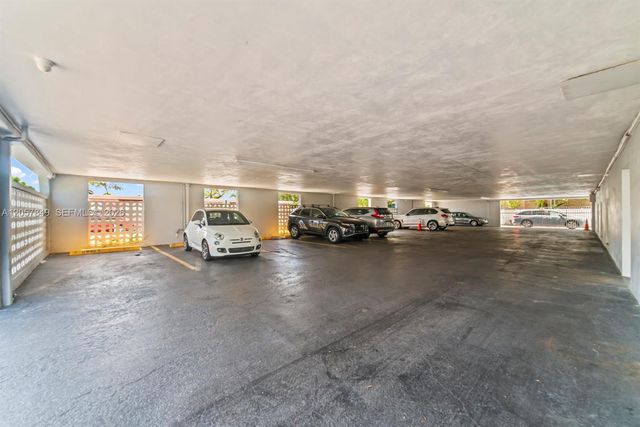 1818 Rodman St 4A, Hollywood, FL 33020