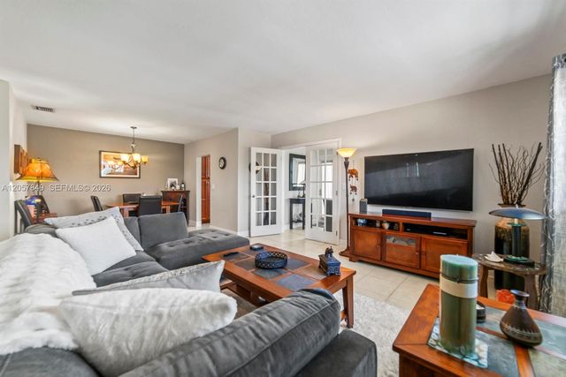 1818 Rodman St 4A, Hollywood, FL 33020
