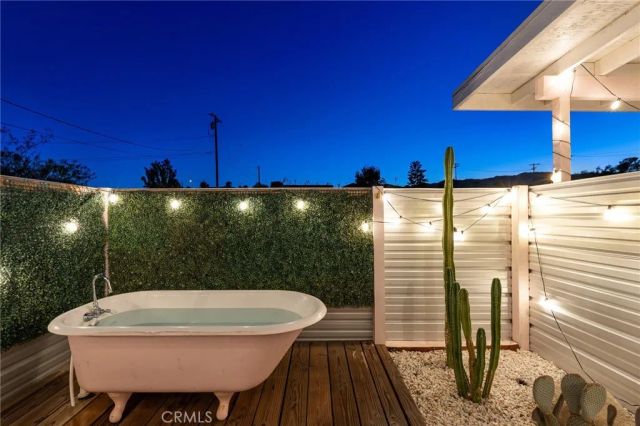 61773 Crest Circle, Joshua Tree, CA 92252