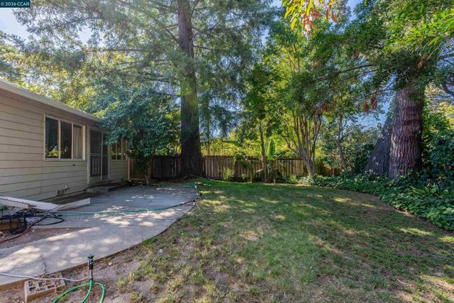 4175 Coulombe Dr, Palo Alto, CA 94306