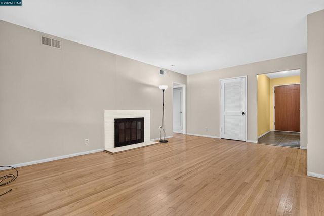 4175 Coulombe Dr, Palo Alto, CA 94306
