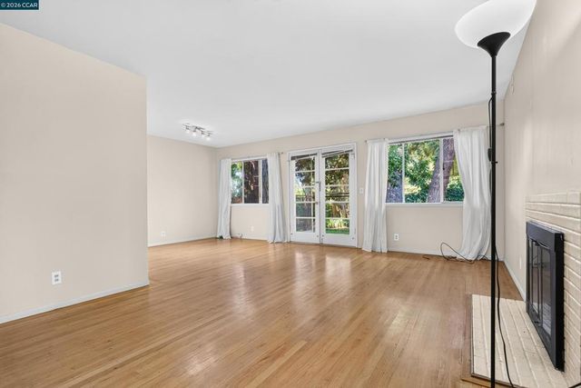 4175 Coulombe Dr, Palo Alto, CA 94306