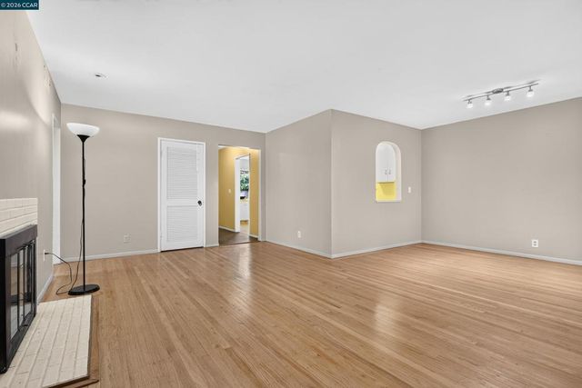 4175 Coulombe Dr, Palo Alto, CA 94306