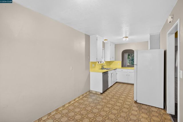 4175 Coulombe Dr, Palo Alto, CA 94306
