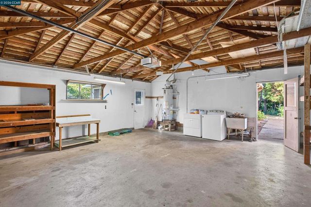 4175 Coulombe Dr, Palo Alto, CA 94306