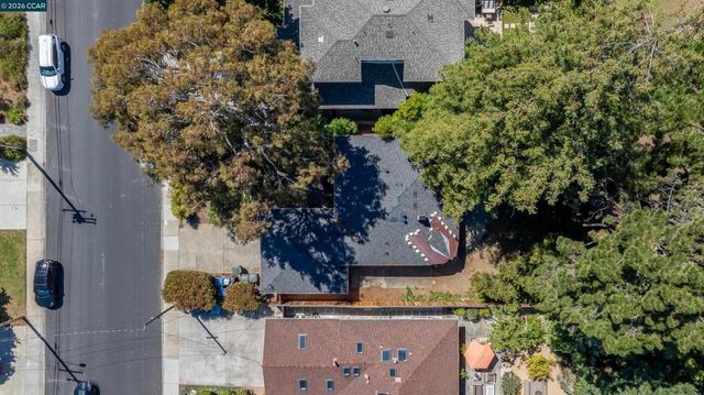 4175 Coulombe Dr, Palo Alto, CA 94306
