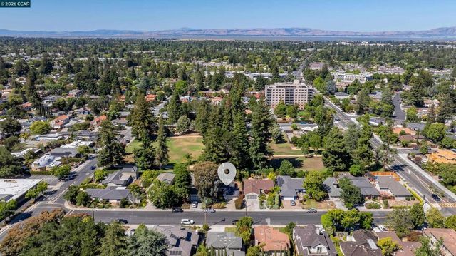 4175 Coulombe Dr, Palo Alto, CA 94306