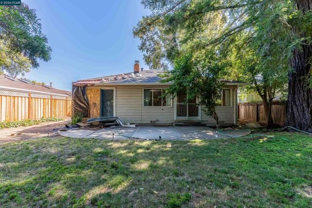 4175 Coulombe Dr, Palo Alto, CA 94306