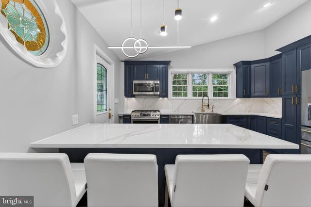 11225 ARBUTUS AVE, Bradshaw, MD 21087