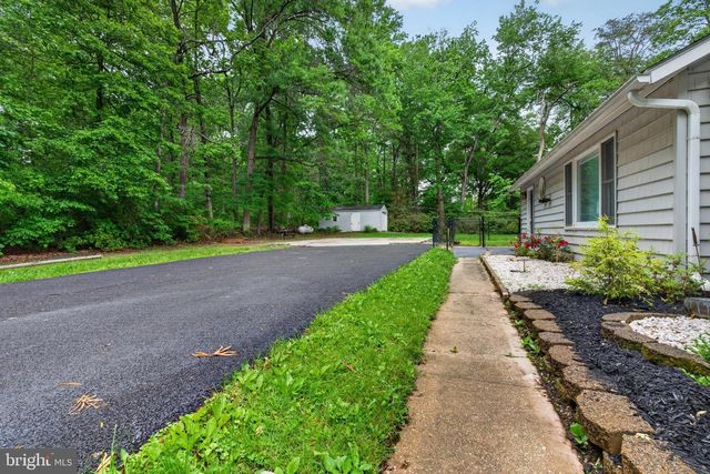 11225 ARBUTUS AVE, Bradshaw, MD 21087