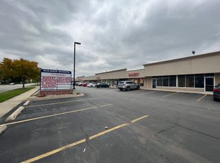 65 E Fullerton Avenue, Addison, IL 60101
