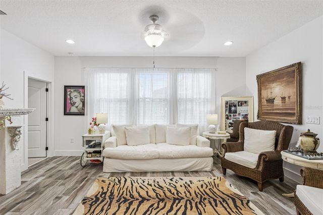 219 LUGANO WAY, Debary, FL 32713