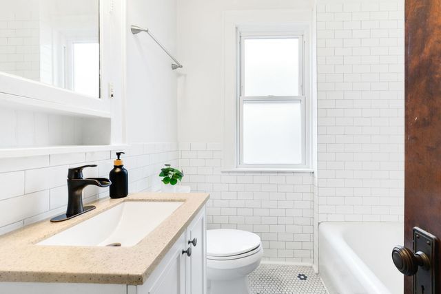 3730 N Richmond Street, Chicago, IL 60618