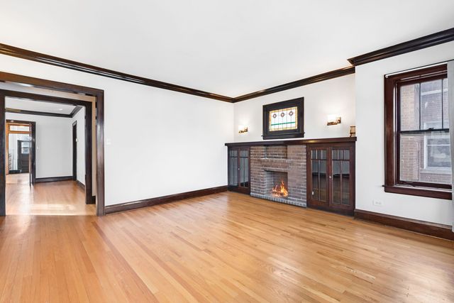 3730 N Richmond Street, Chicago, IL 60618