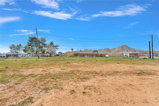 15876 Dale Evans, Apple Valley, CA 92307