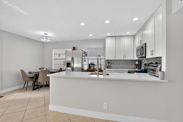 805 Flanders Q 805, Delray Beach, FL 33484