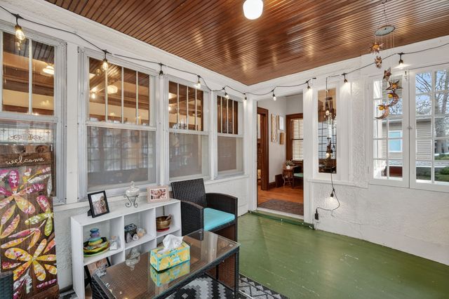 1518 E 9th Street, Des Moines, IA 50316