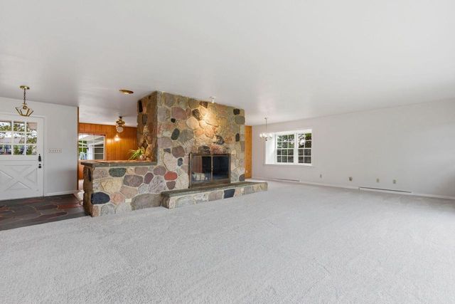 18635 Benington DRIVE, Brookfield, WI 53045