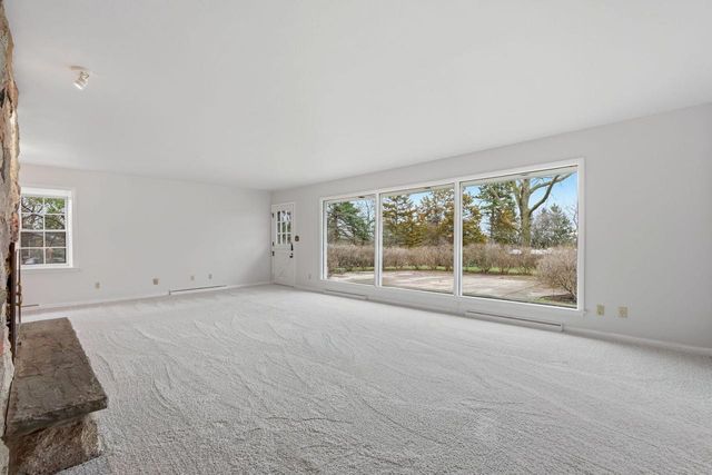 18635 Benington DRIVE, Brookfield, WI 53045