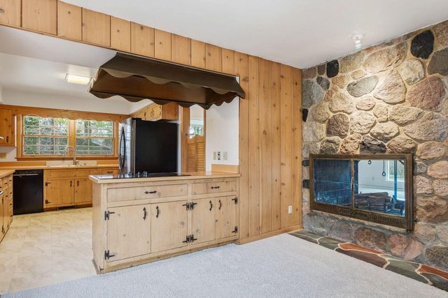 18635 Benington DRIVE, Brookfield, WI 53045