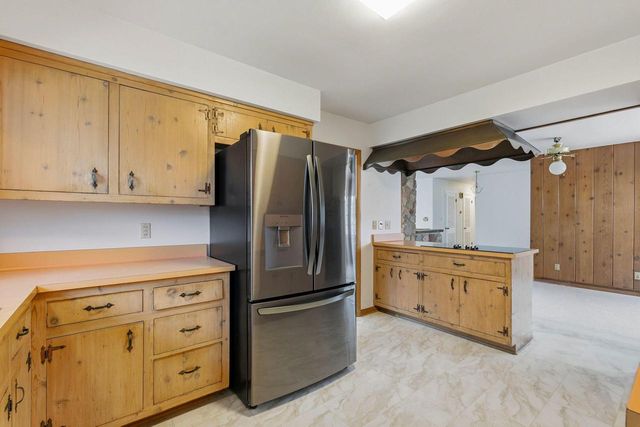 18635 Benington DRIVE, Brookfield, WI 53045