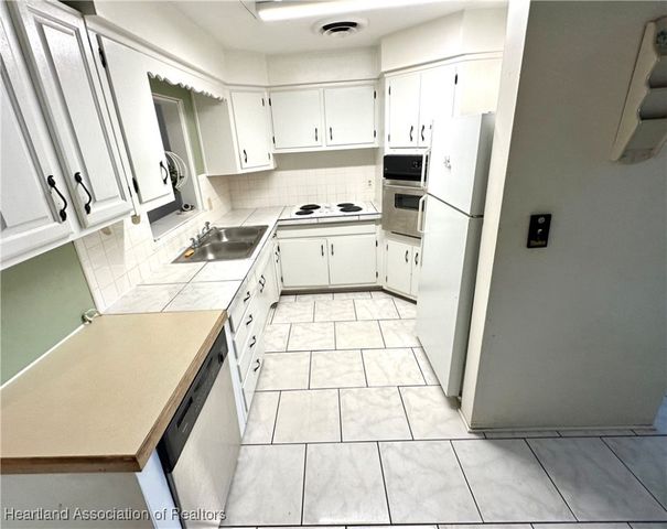 2110 Cleveland Road, Sebring, FL 33870