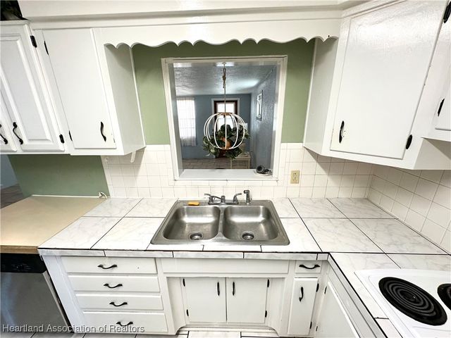 2110 Cleveland Road, Sebring, FL 33870