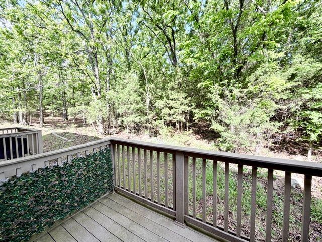 287 S Breakwater Lane, Fayetteville, AR 72704