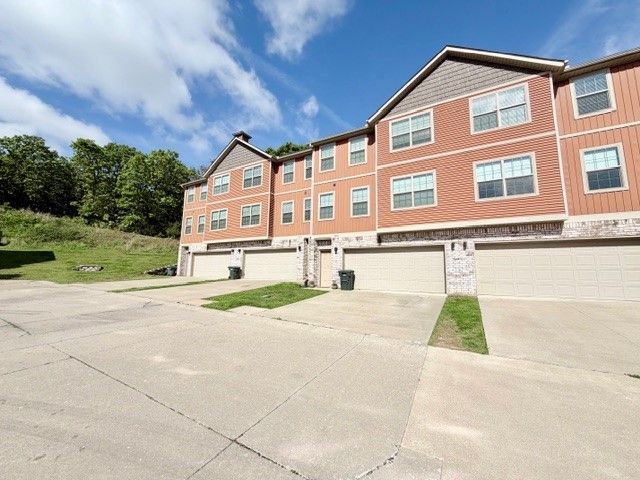 287 S Breakwater Lane, Fayetteville, AR 72704