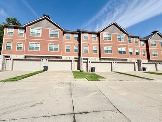 287 S Breakwater Lane, Fayetteville, AR 72704