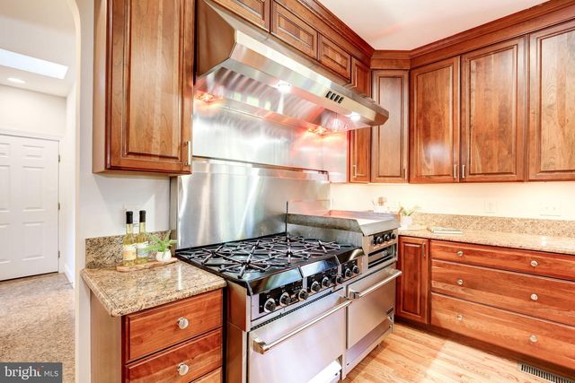 12710 TRAVILAH, Potomac, MD 20854
