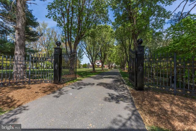 12710 TRAVILAH, Potomac, MD 20854