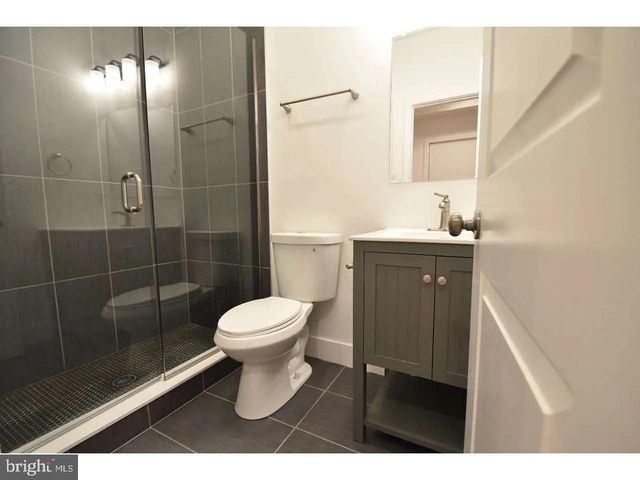 1211 N FRANKLIN ST, Philadelphia, PA 19122