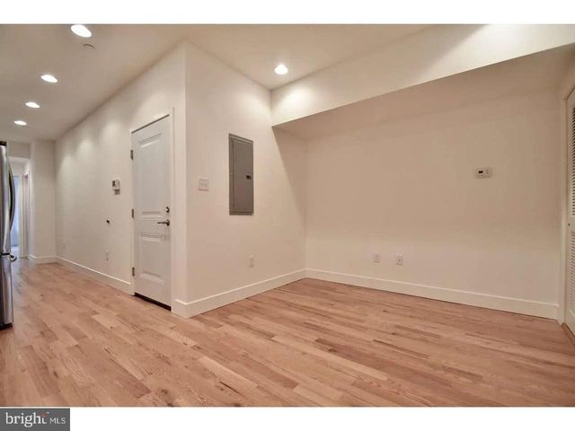 1211 N FRANKLIN ST, Philadelphia, PA 19122