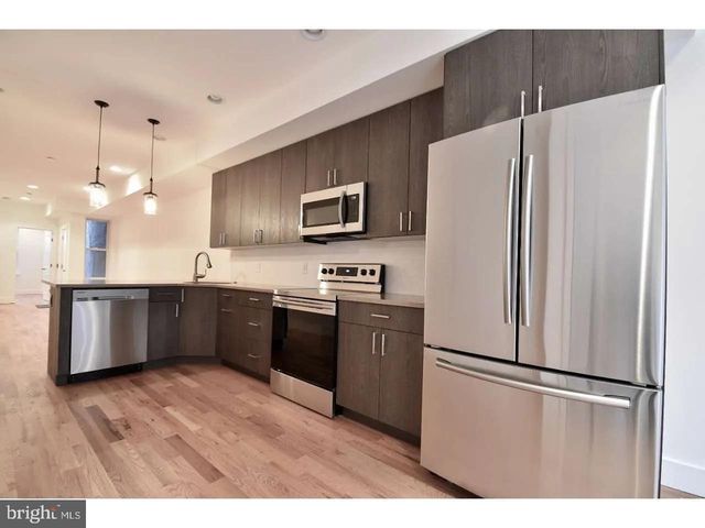 1211 N FRANKLIN ST, Philadelphia, PA 19122