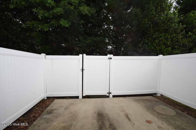 4130 Dudleys Grant Drive G, Winterville, NC 28590