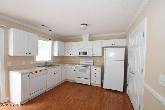 4130 Dudleys Grant Drive G, Winterville, NC 28590