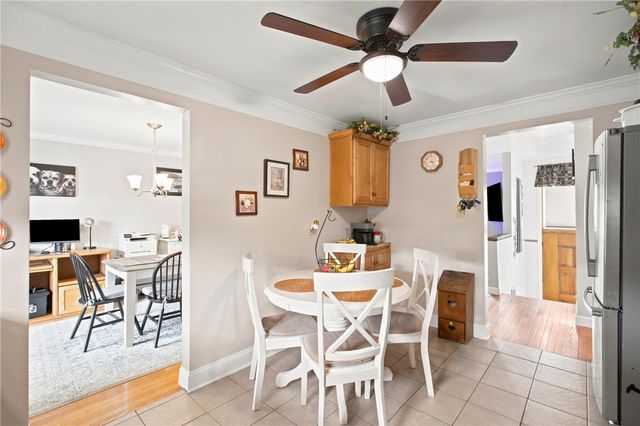 1016 Dana Dr, West Mifflin, PA 15122
