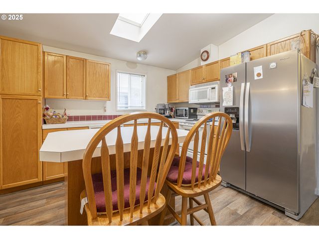 13025 Se ORIENT Dr 8, Boring, OR 97009