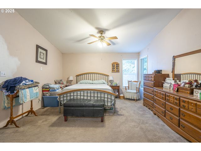 13025 Se ORIENT Dr 8, Boring, OR 97009